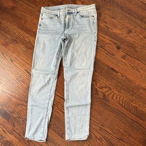 Calvin Klein Women's Light Gray Skinny Jeans